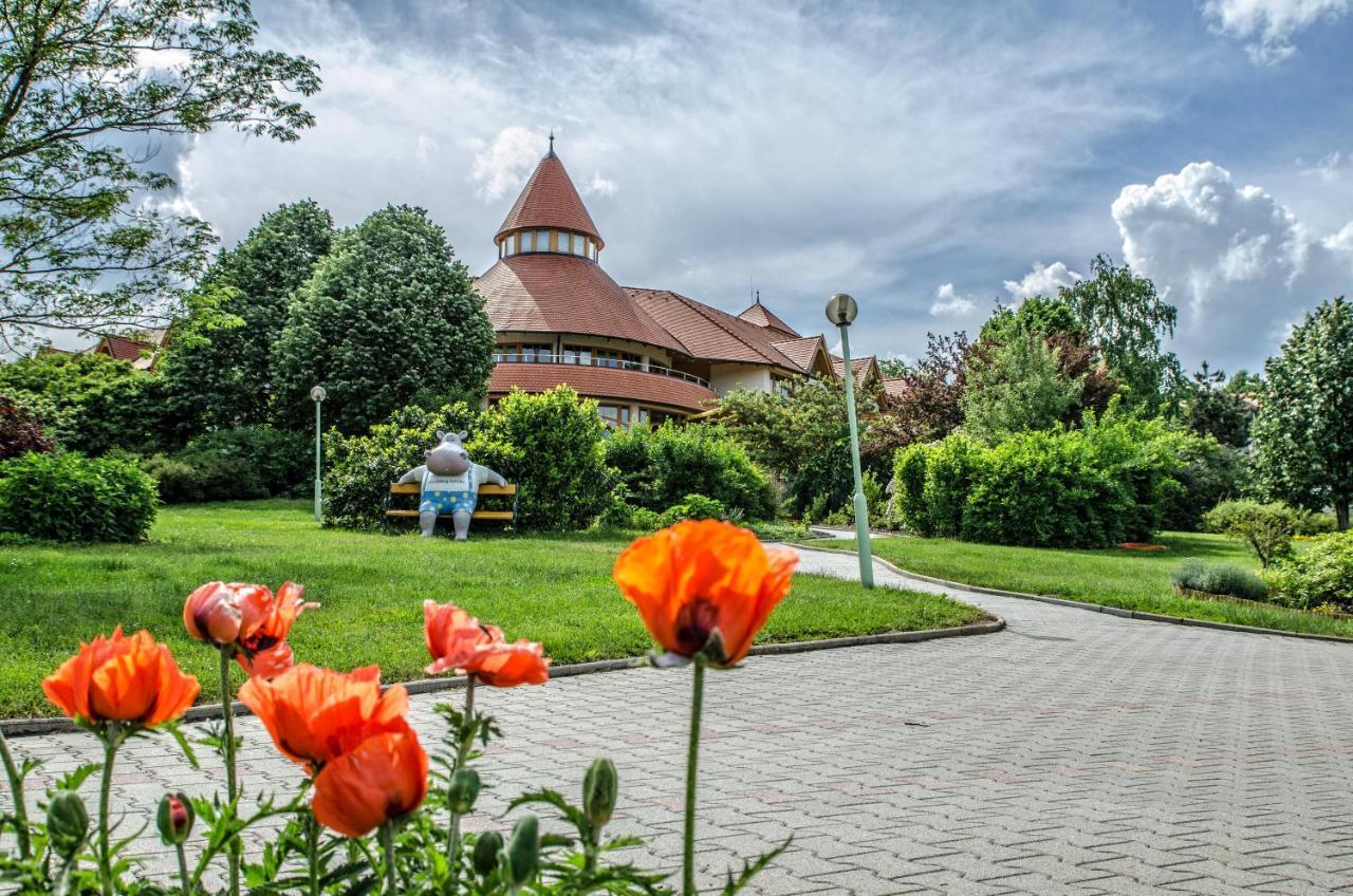 Kolping Holiday Resort Heviz Exterior photo